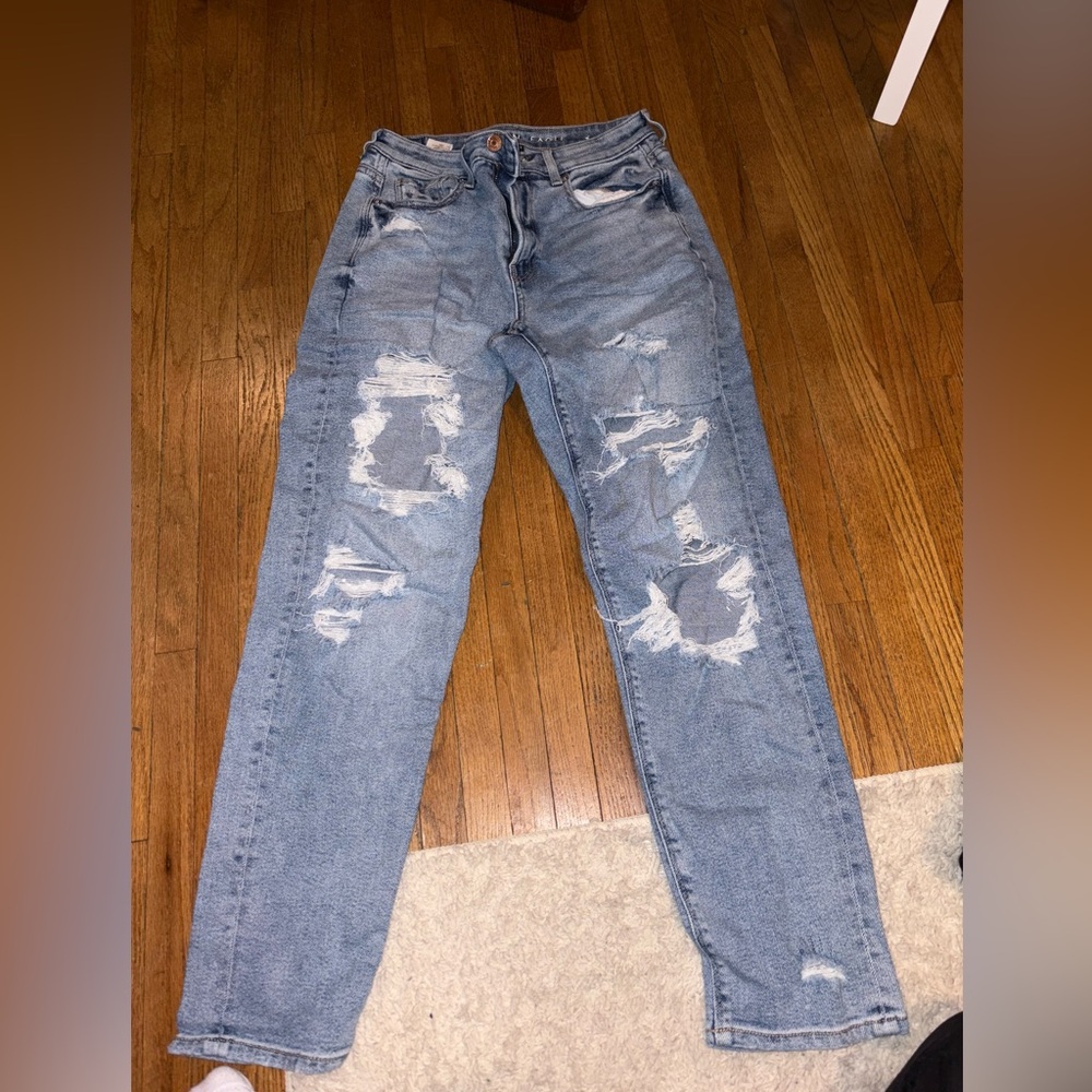 Baggy American Eagle Mom Jeans